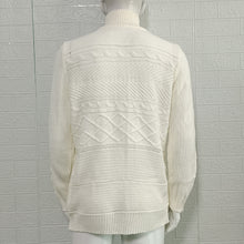 Load image into Gallery viewer, Men's Round Neck Sweater Casual Knitted Sweater