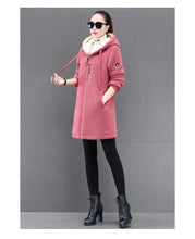 Load image into Gallery viewer, Casualmente largo, acolchoado e com casaco espesso de comprimento médio