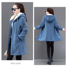 Load image into Gallery viewer, Casualmente largo, acolchoado e com casaco espesso de comprimento médio