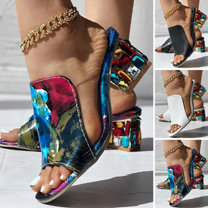 2024 Zapatos de tacón de piel de cocodrilo con piedras en relieve